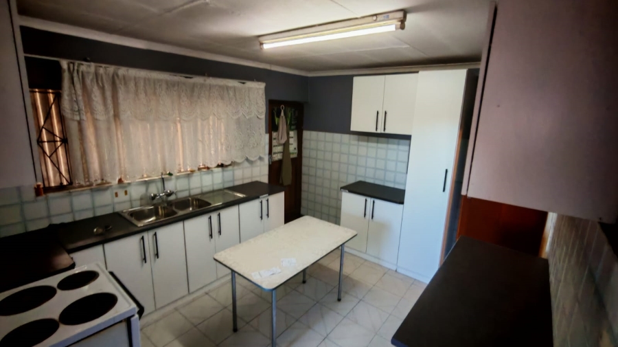 3 Bedroom Property for Sale in Heidedal Free State